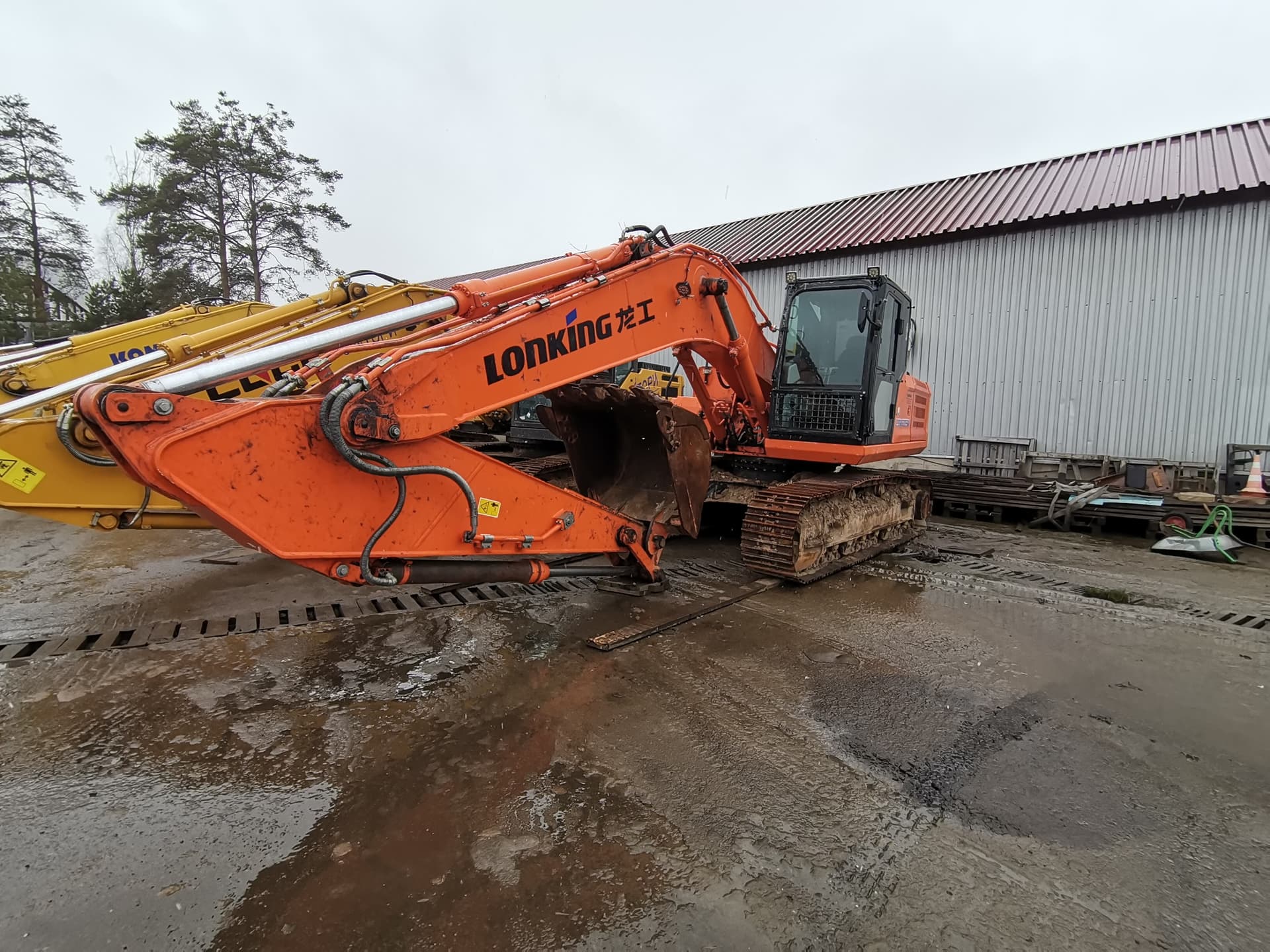 Lonking CDM6225 Экскаватор - 1