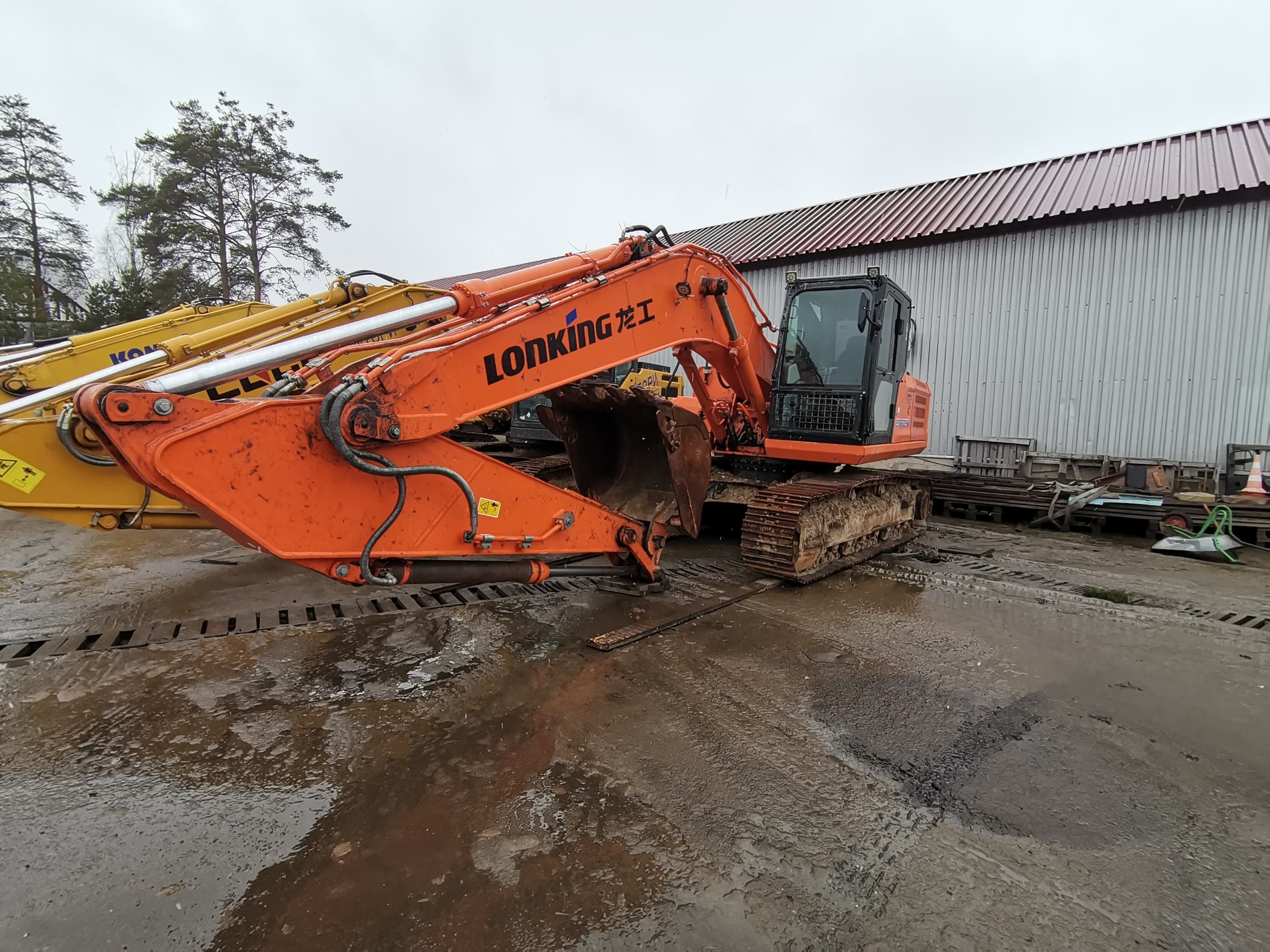 Lonking CDM6225 Экскаватор - 1