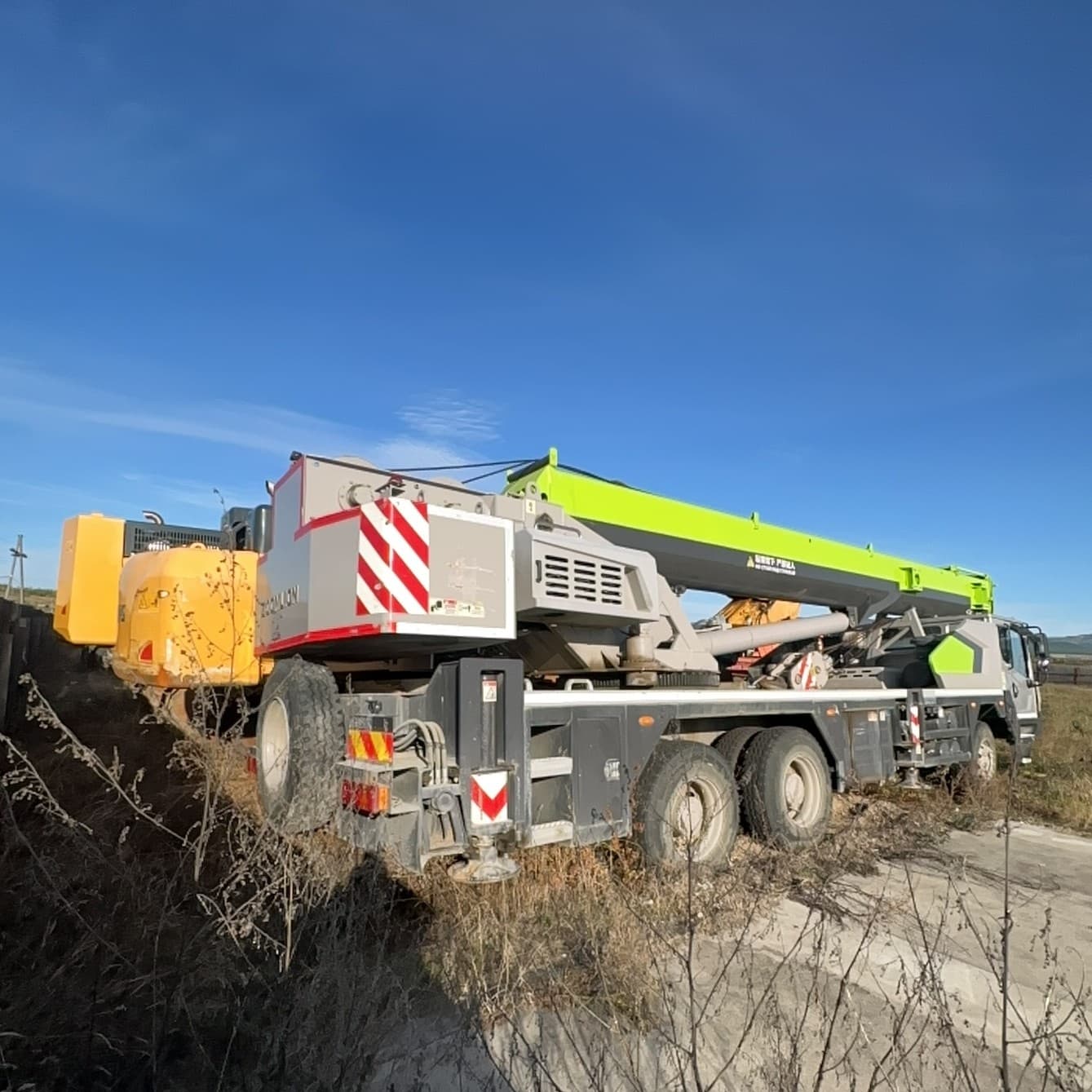 Zoomlion ZTC* 6x4 Автокран - 3