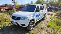 UAZ Pickup - 1