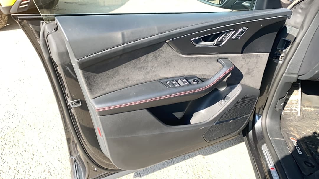 Audi RS Q8 - 8