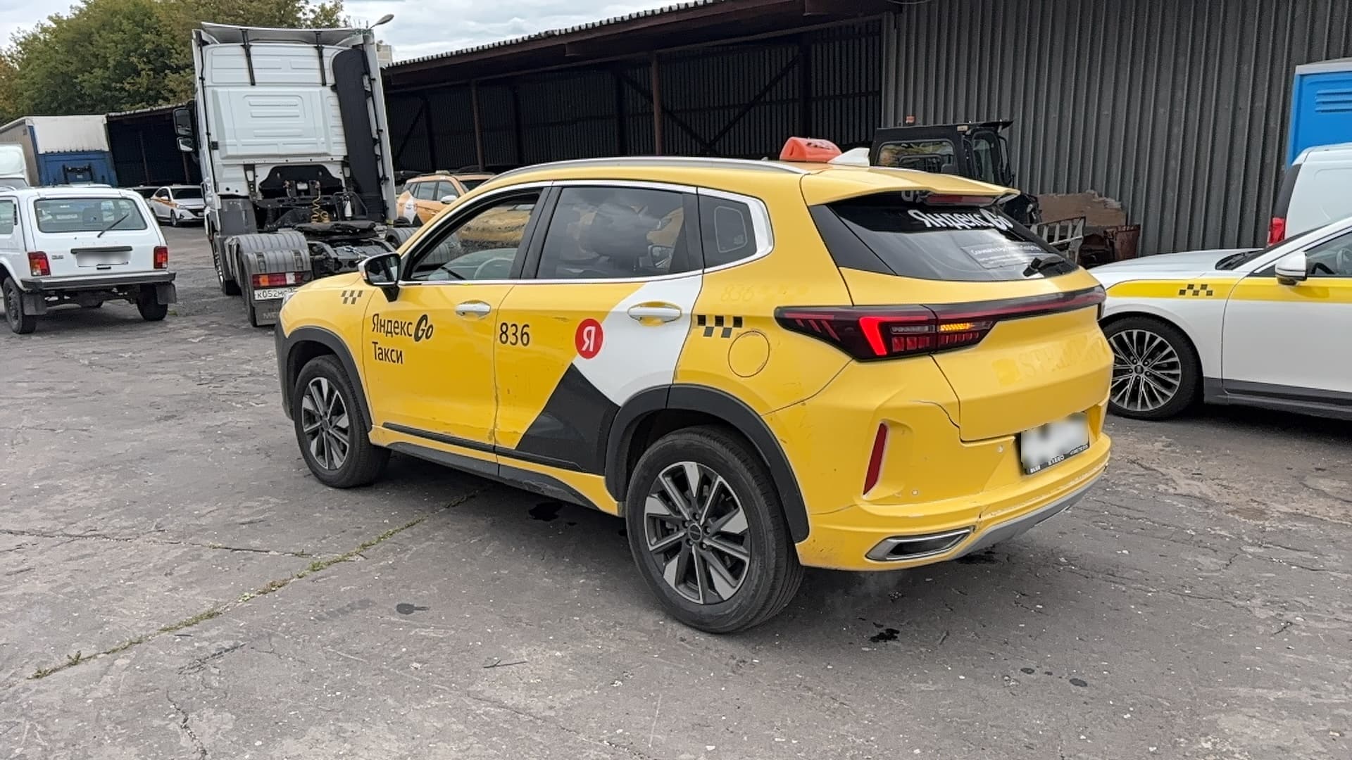 Exeed LX - 4