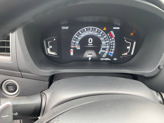 Mitsubishi Pajero Sport - 5