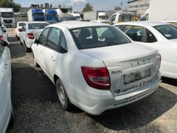 Lada Granta седан - 4