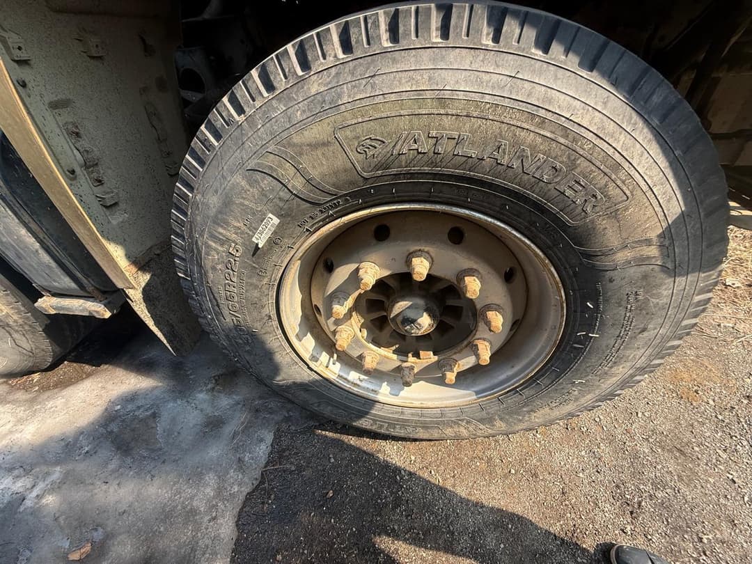 Shacman (Shaanxi) SX* 8x4 Самосвал - 10
