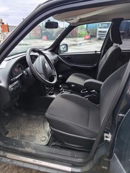 Lada Niva Travel - 5