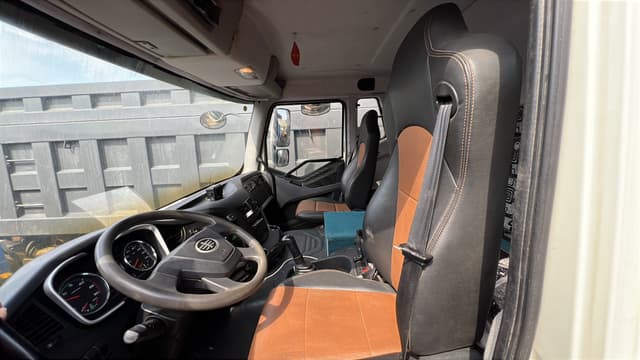 FAW J6* 6x4 Самосвал - 6