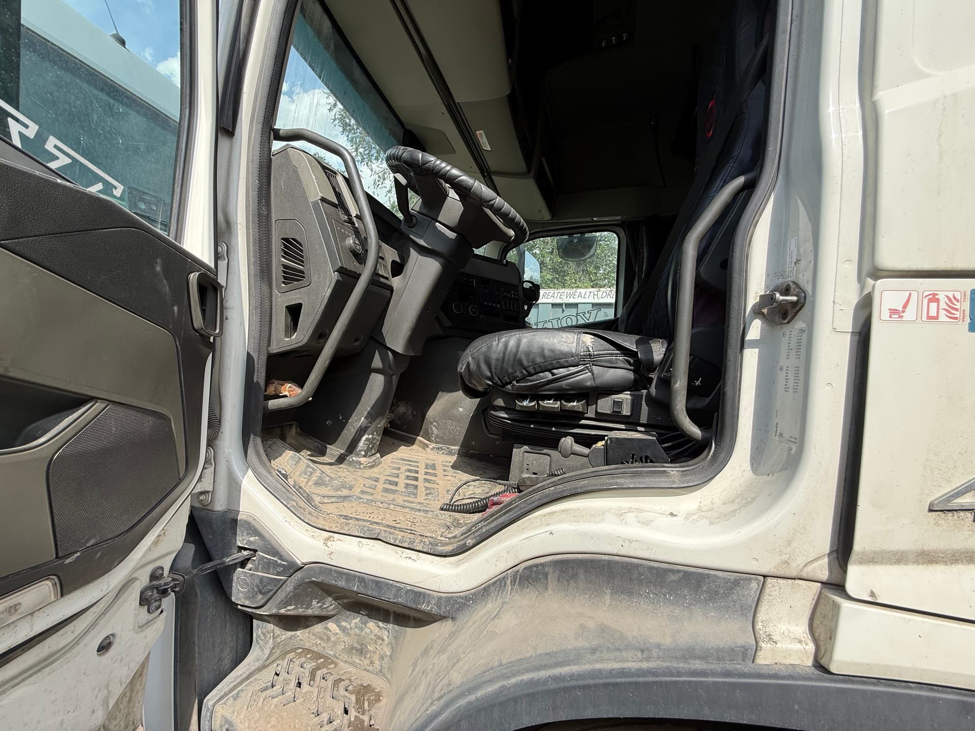 Volvo FM 6x4 Седельный тягач - 6
