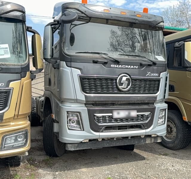 Shacman (Shaanxi) SX* 6x6 Седельный тягач - 2
