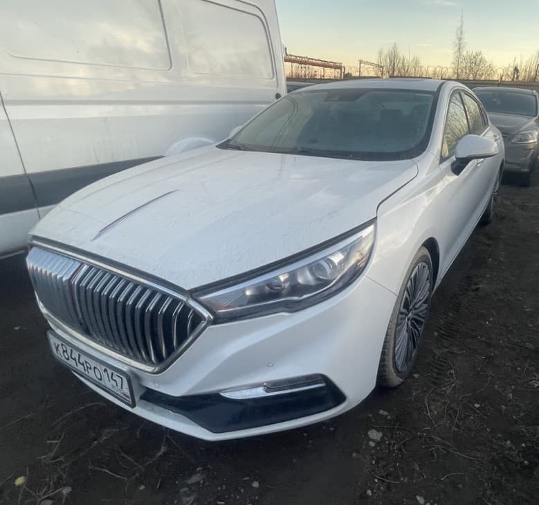 Hongqi H5 - 1