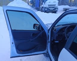 Lada Niva Travel - 8