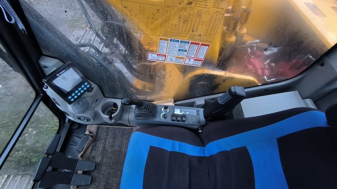 Liugong CLG933 Экскаватор - 5