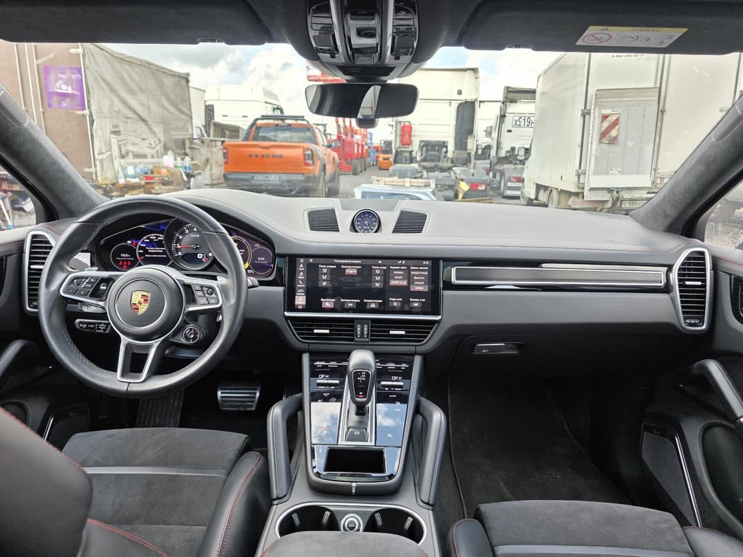 Porsche Cayenne - 5