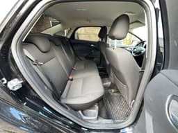Ford Focus Sedan - 8