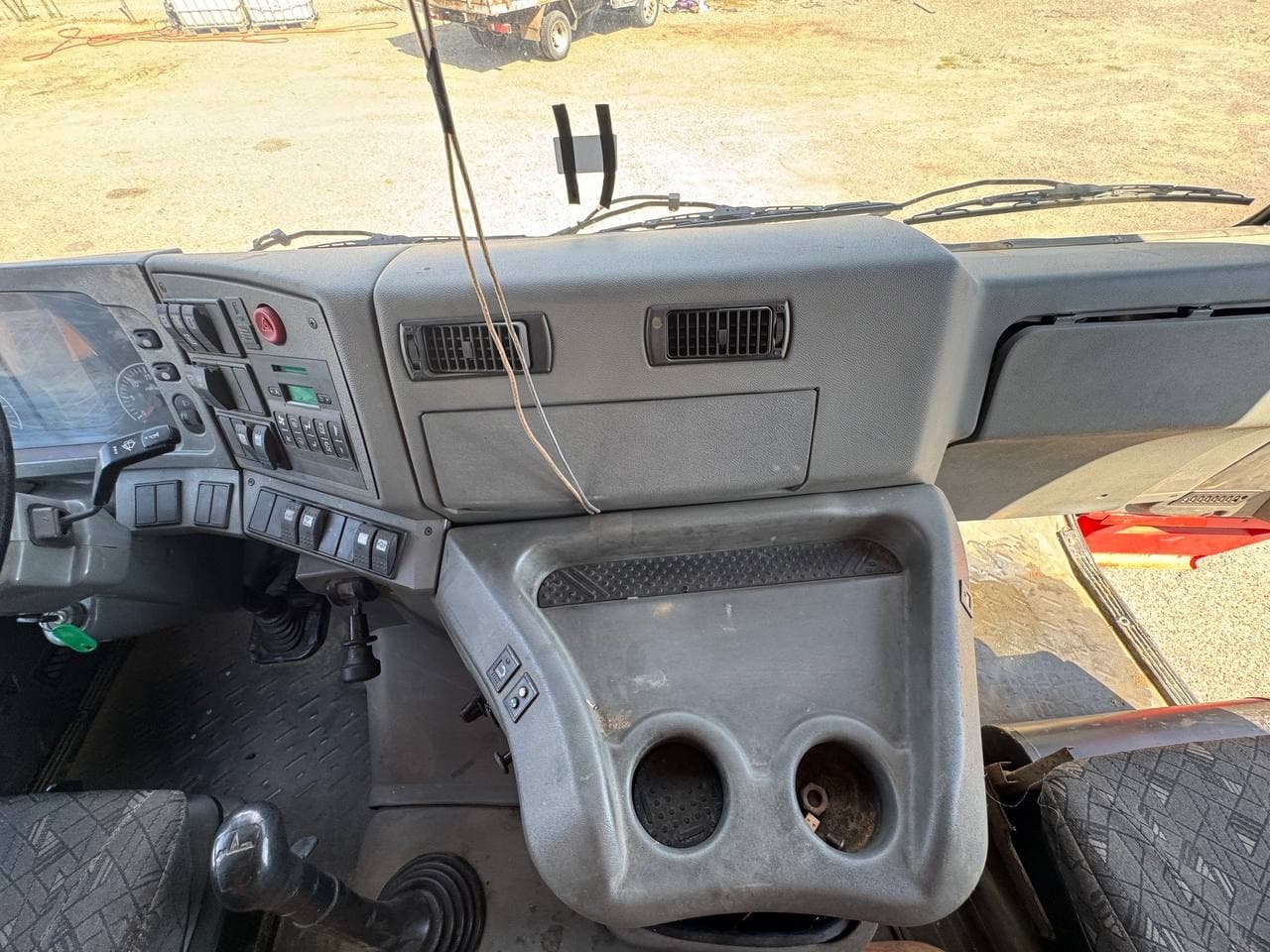 МАЗ 6516 8x4 Самосвал - 5