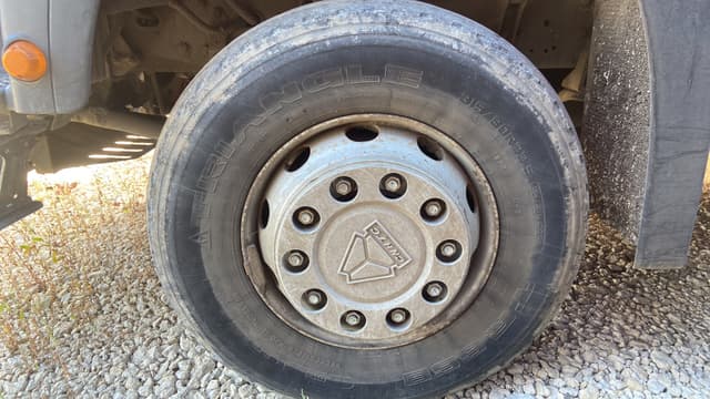 Howo T5G 6x4 Самосвал - 10