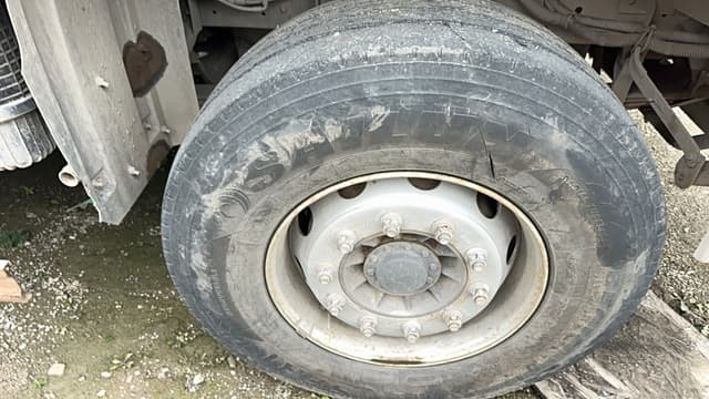 Howo ZZ* 6x4 Самосвал - 8