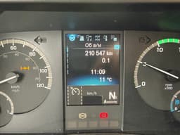 Mercedes-Benz Actros 6x4 Седельный тягач - 6