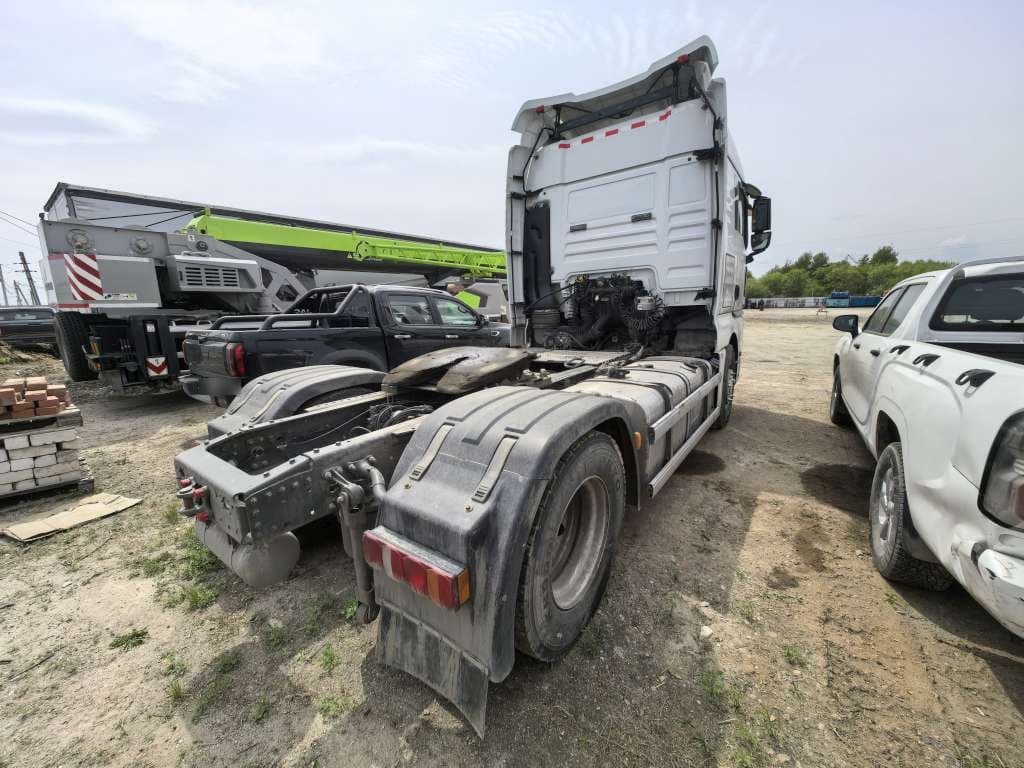 Sitrak C7H 4x2 Седельный тягач - 3