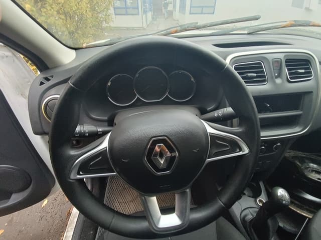 Renault Logan II - 4