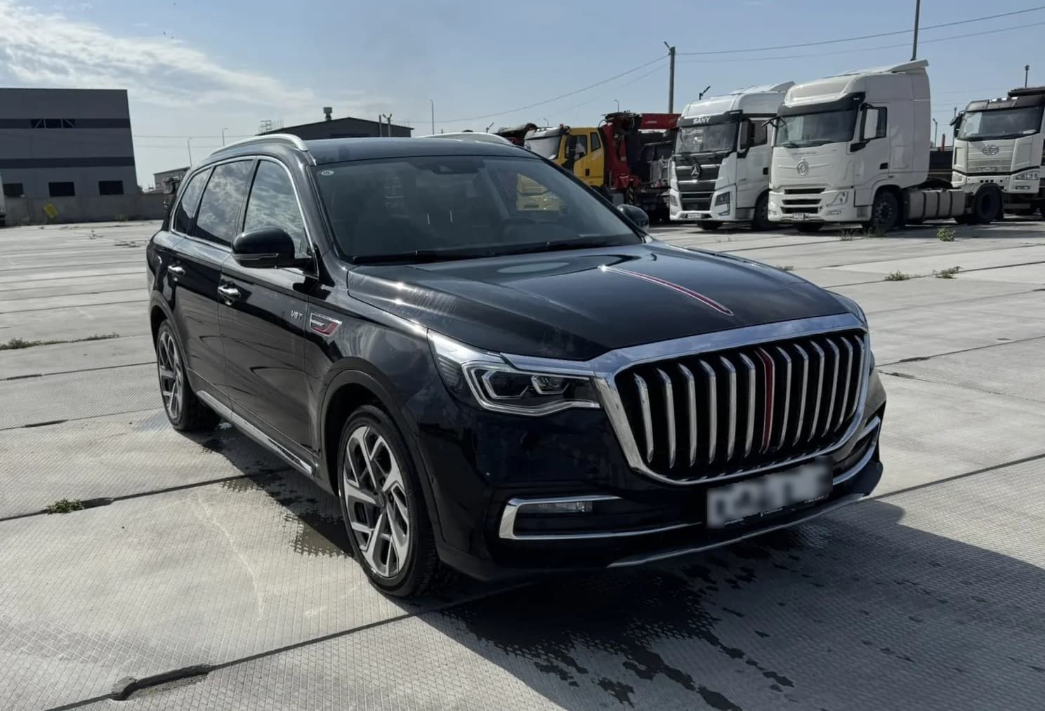 Hongqi HS7 - 2