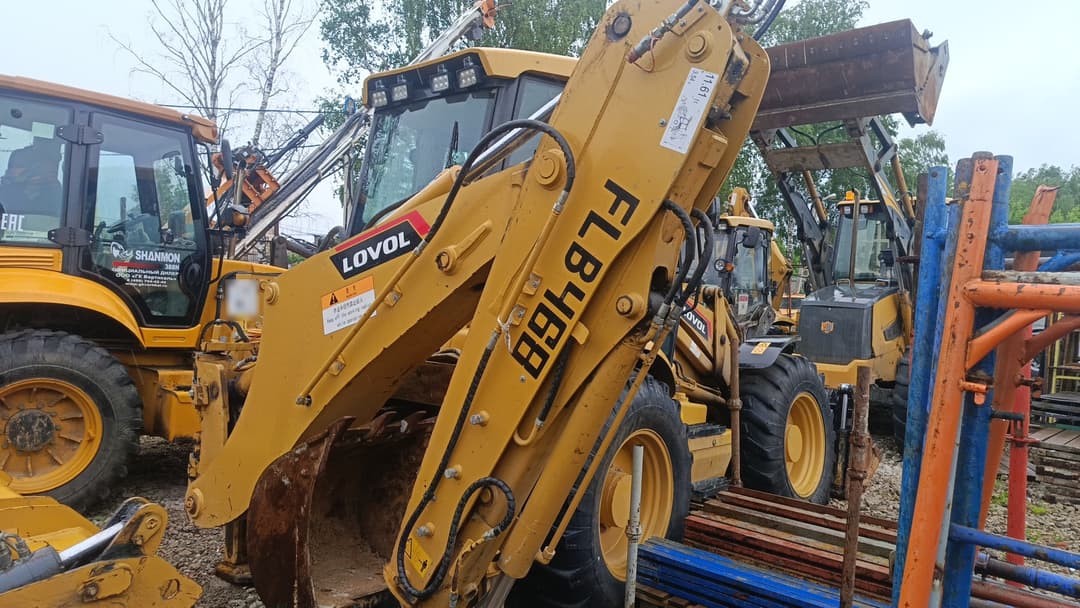 Lovol FLB468 Экскаватор-погрузчик - 3