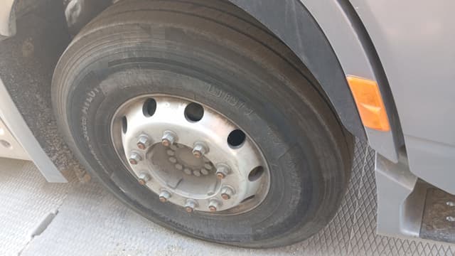 Shacman (Shaanxi) SX* 4x2 Седельный тягач - 10