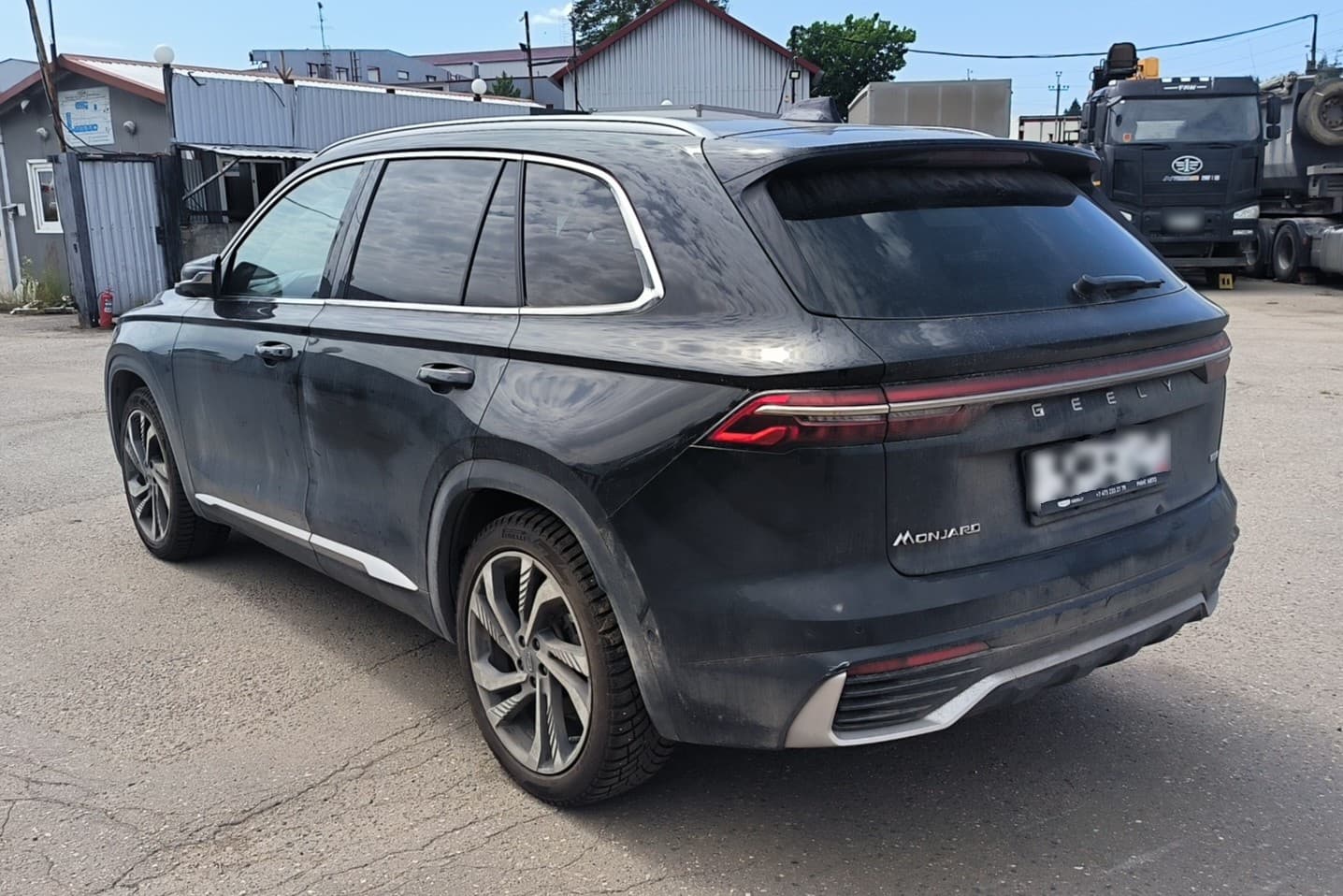 Geely Monjaro - 4