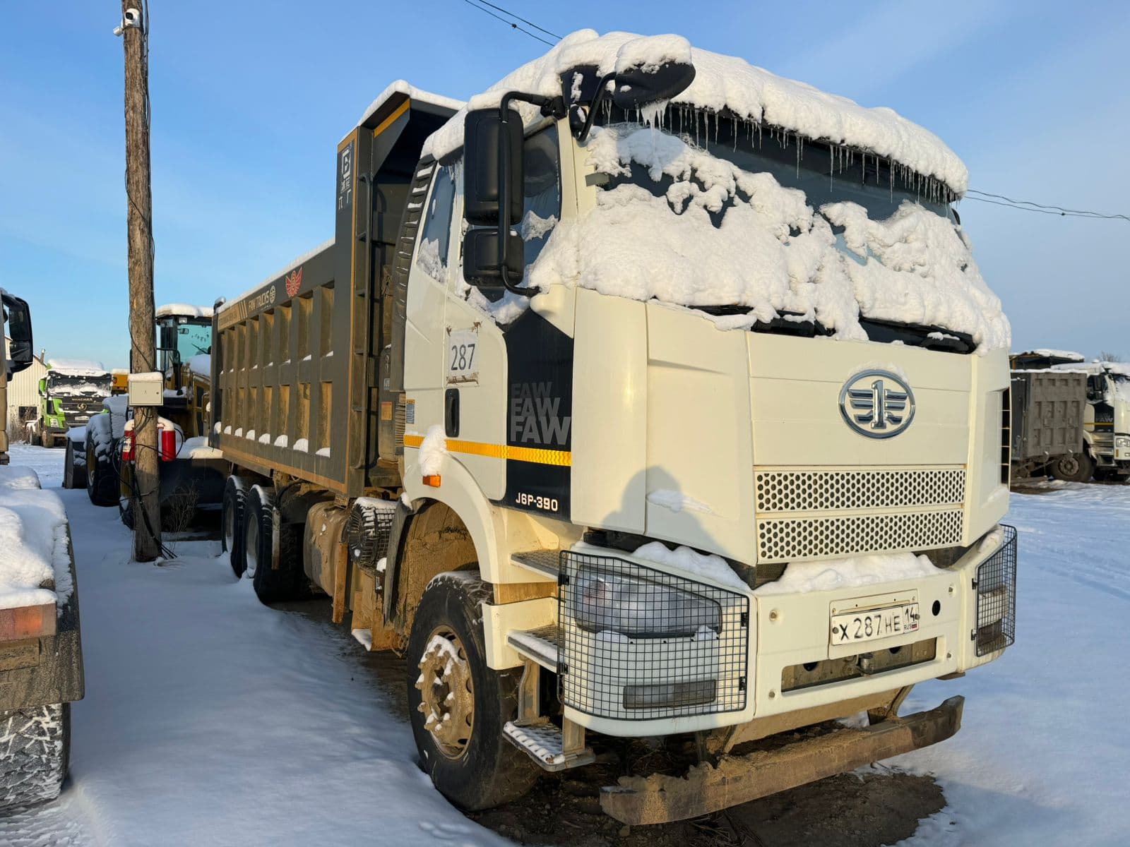 FAW J6* 6x4 Самосвал - 2