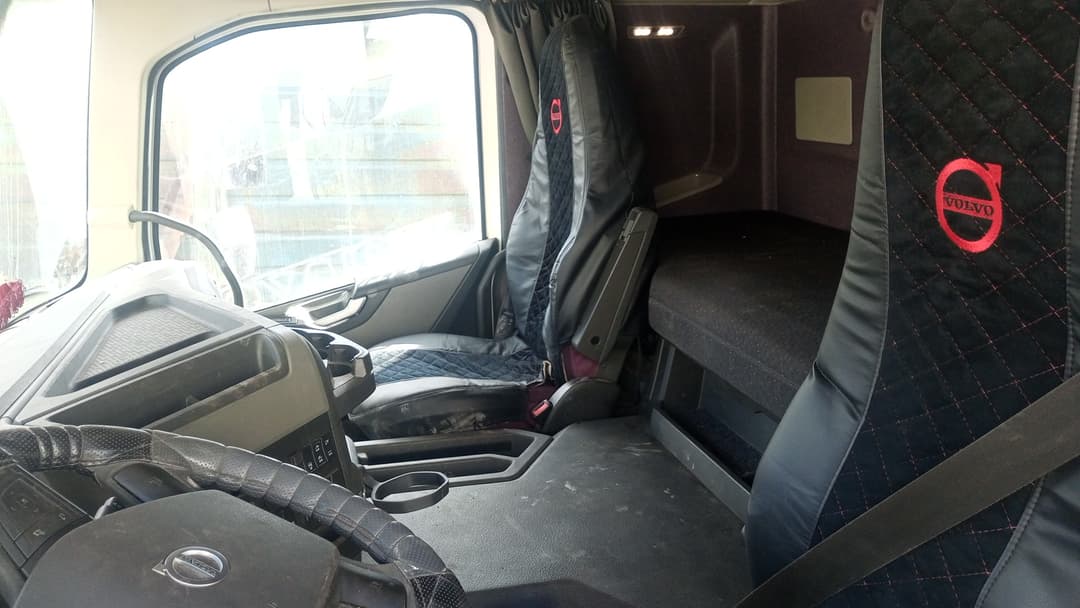 Volvo FM 6x4 Седельный тягач - 6