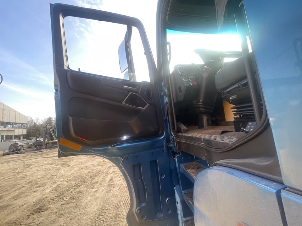 Foton AUMAN Galaxy 4x2 Седельный тягач - 7