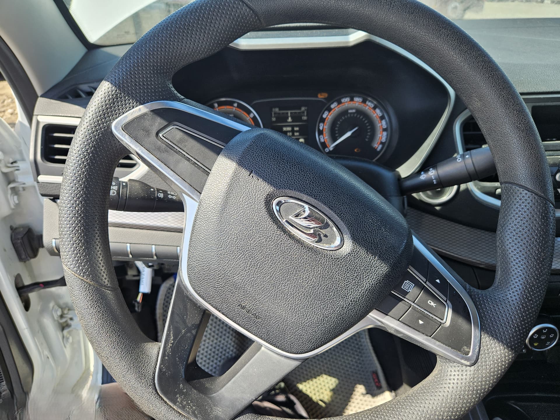 Lada Vesta седан - 5