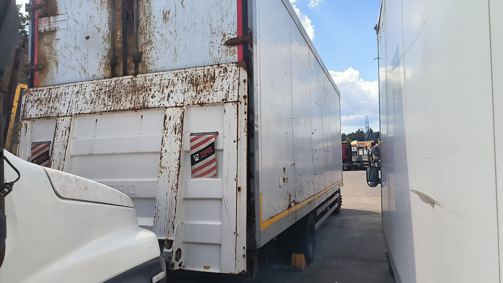 Рустрак 5389* на шасси JAC N120 4x2 Изотермический/рефрижератор с гидробортом - 3