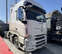 Dongfeng DFH 4x2 Седельный тягач - 2