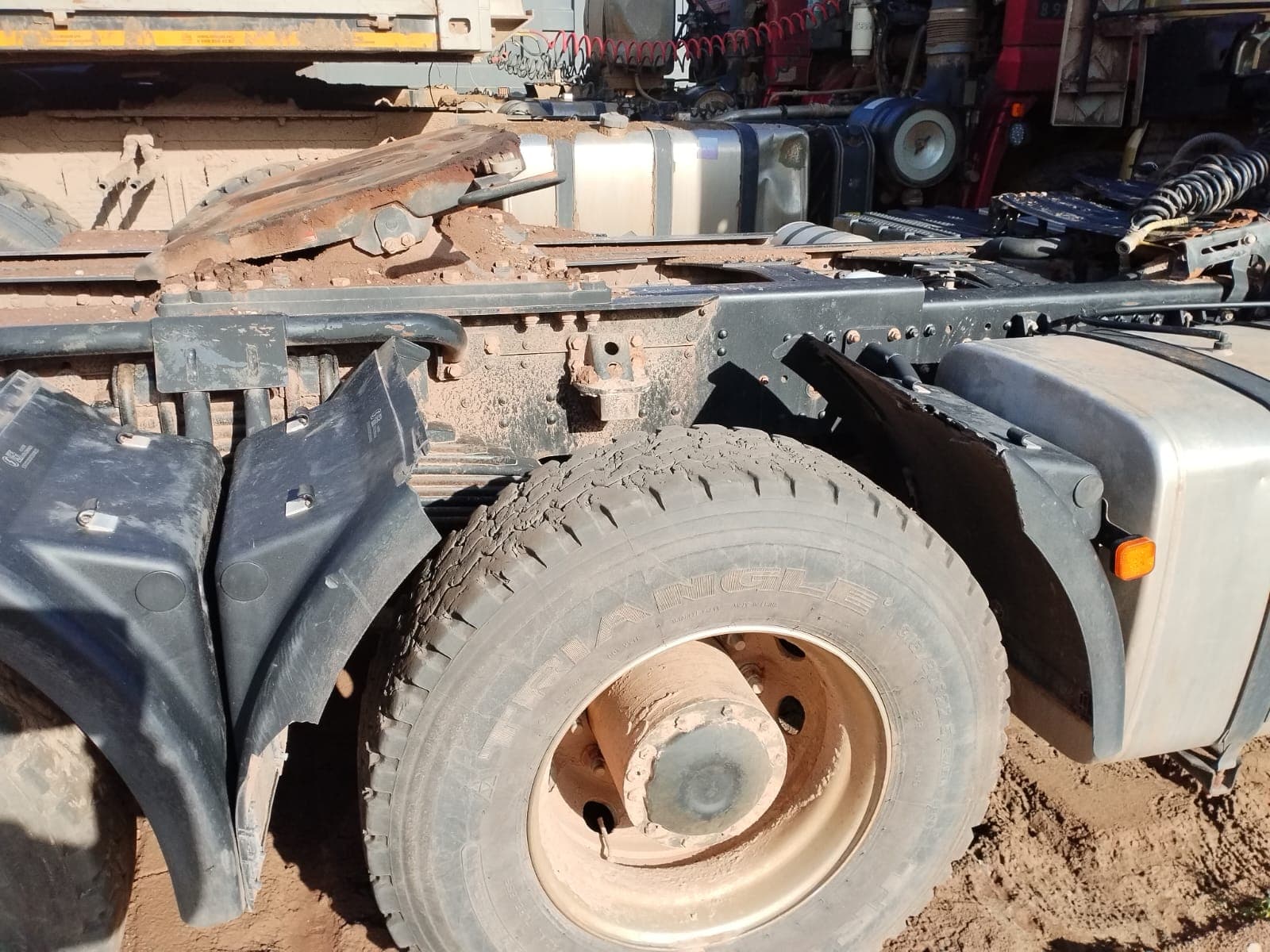 Shacman (Shaanxi) SX* 6x4 Седельный тягач - 7