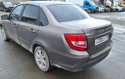 Lada Granta седан - 4