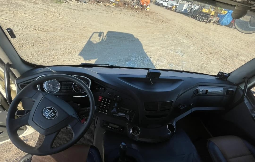 FAW J6* 6x6 Самосвал - 5
