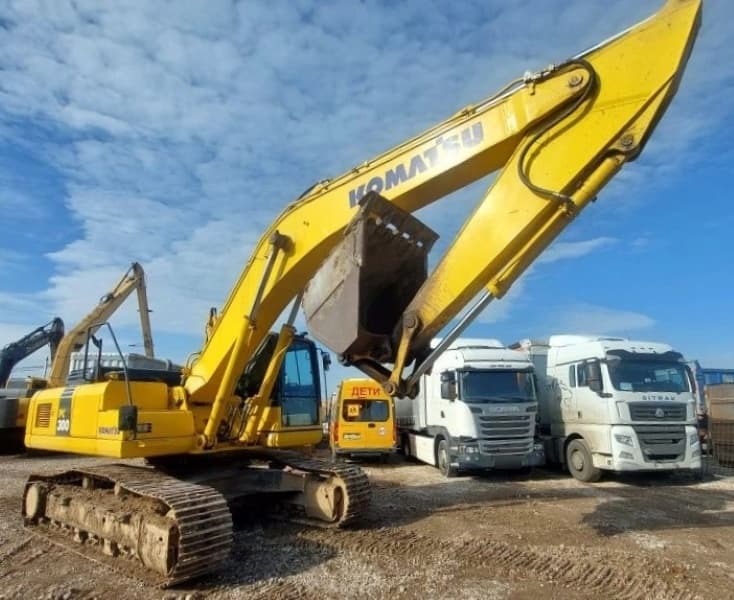 Komatsu PC300-8MO Экскаватор - 2