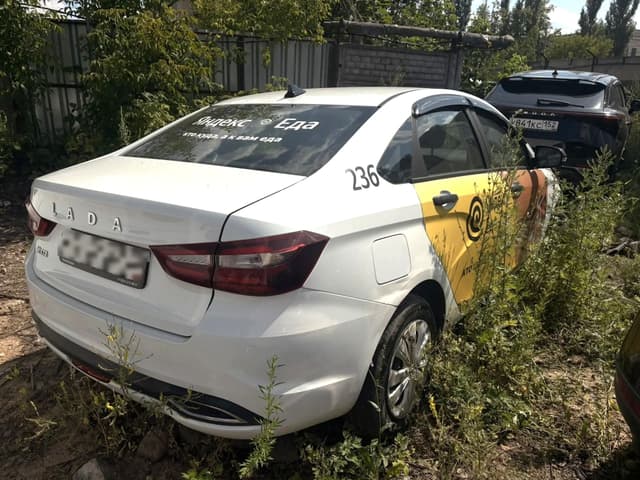 Lada Vesta седан - 3
