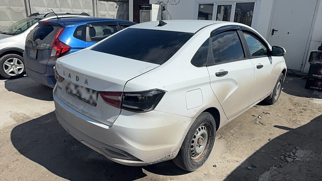 Lada Vesta седан - 3