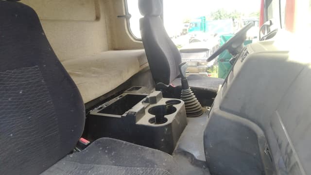 Shacman (Shaanxi) SX32586T384 6x4 Самосвал - 8