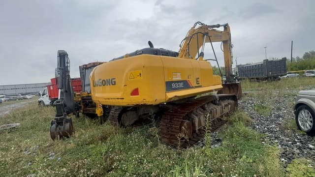 Liugong CLG933 Экскаватор - 3