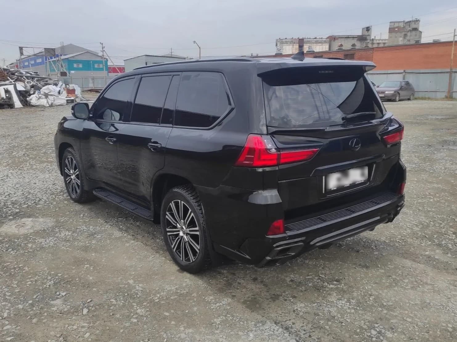 Lexus LX 450d - 4