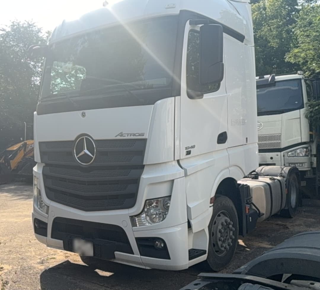 Mercedes-Benz Actros 4x2 Седельный тягач - 1