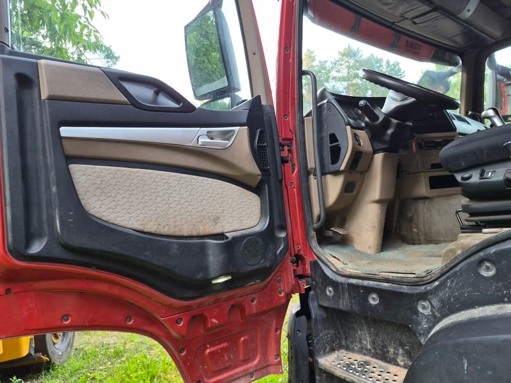 Howo ZZ* 8x4 Самосвал - 8