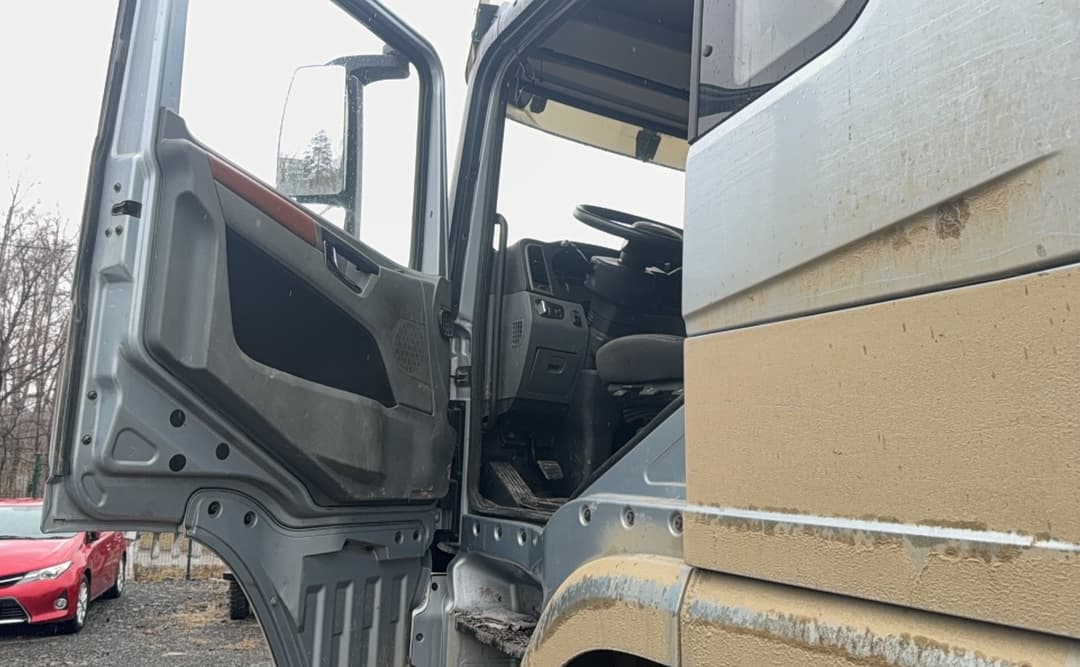 Shacman (Shaanxi) SX* 6x6 Седельный тягач - 8