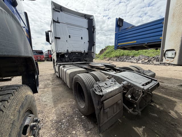 Камаз 54901 4x2 Седельный тягач - 4