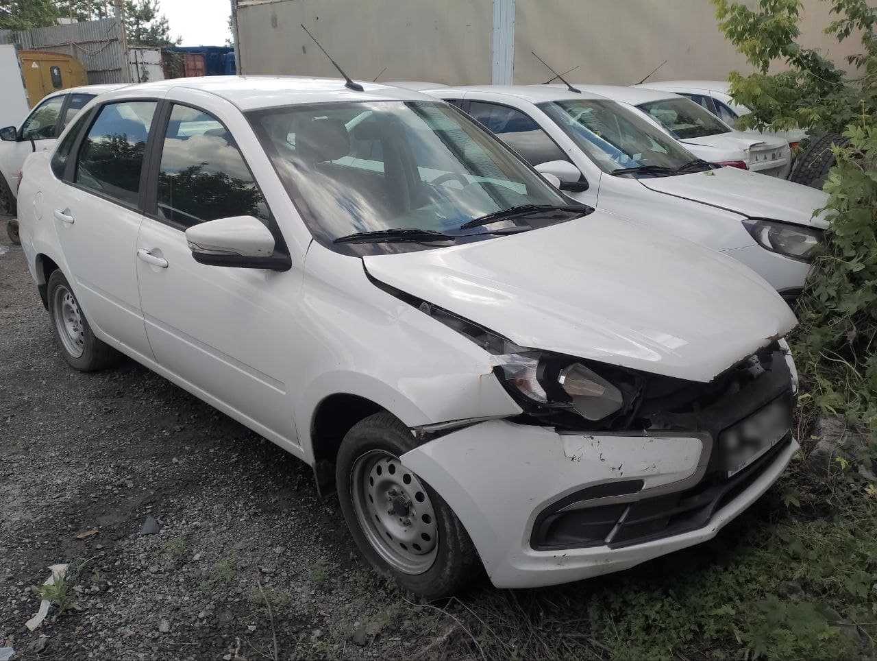 Lada Granta седан - 1