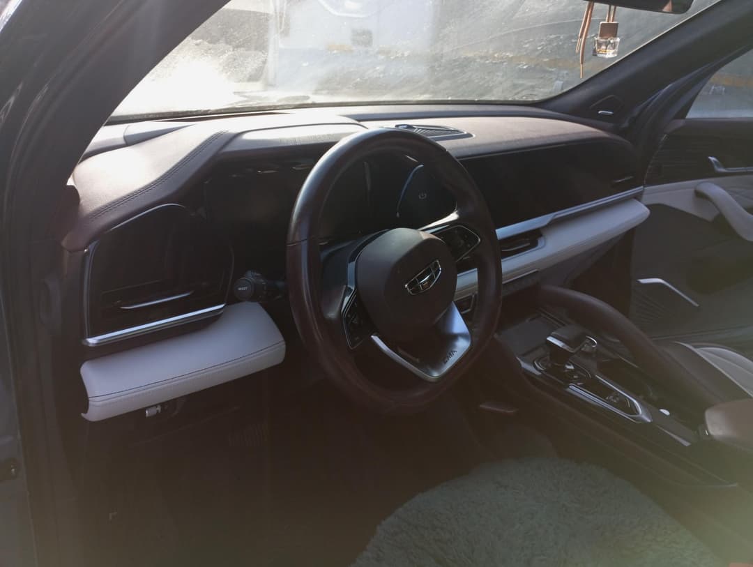 Geely Monjaro - 6