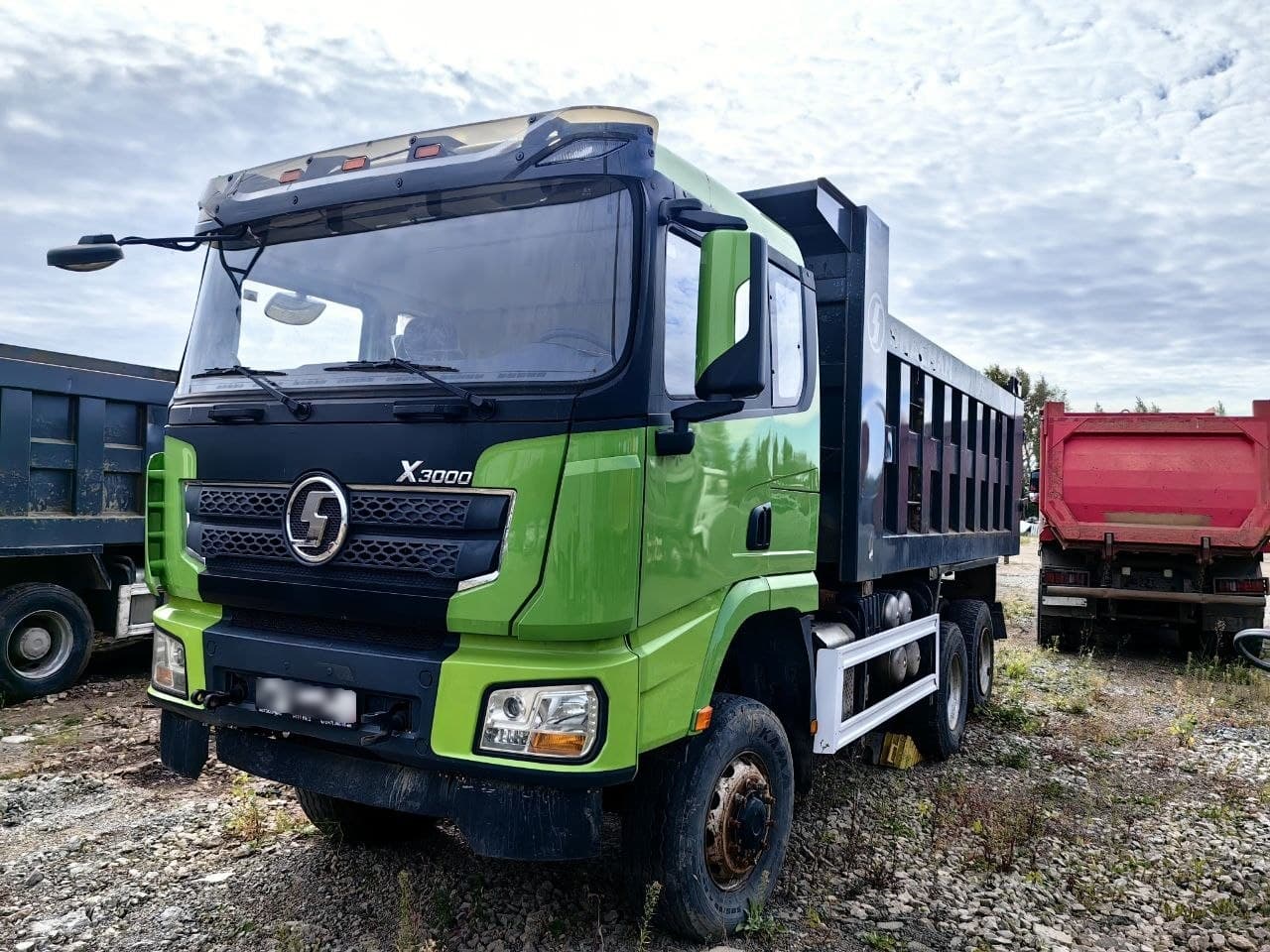 Shacman (Shaanxi) SX* 6x6 Самосвал - 1